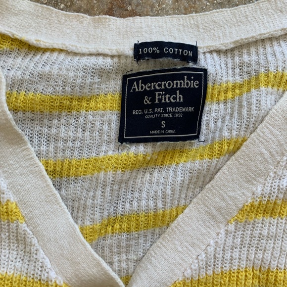 Waffle knit yellow cropped sweater! - Picture 2 of 2